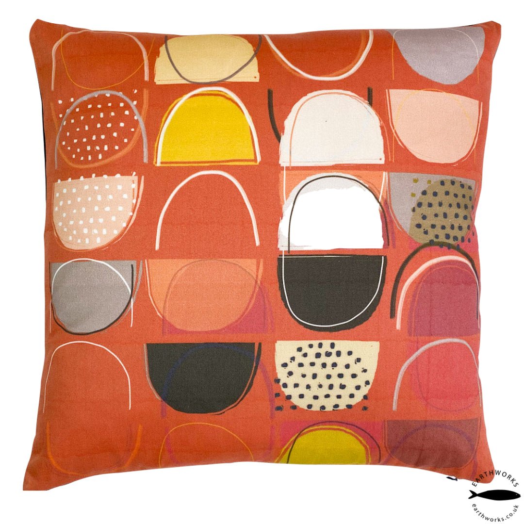 cushion - LOBSTER POTS RED